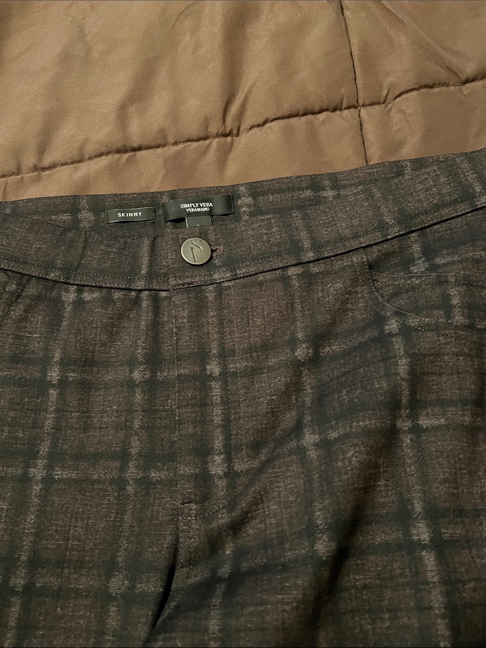 Simply Vera Women's Black and Brown Plaid Slim Fit Pants - Picture 5 of 7